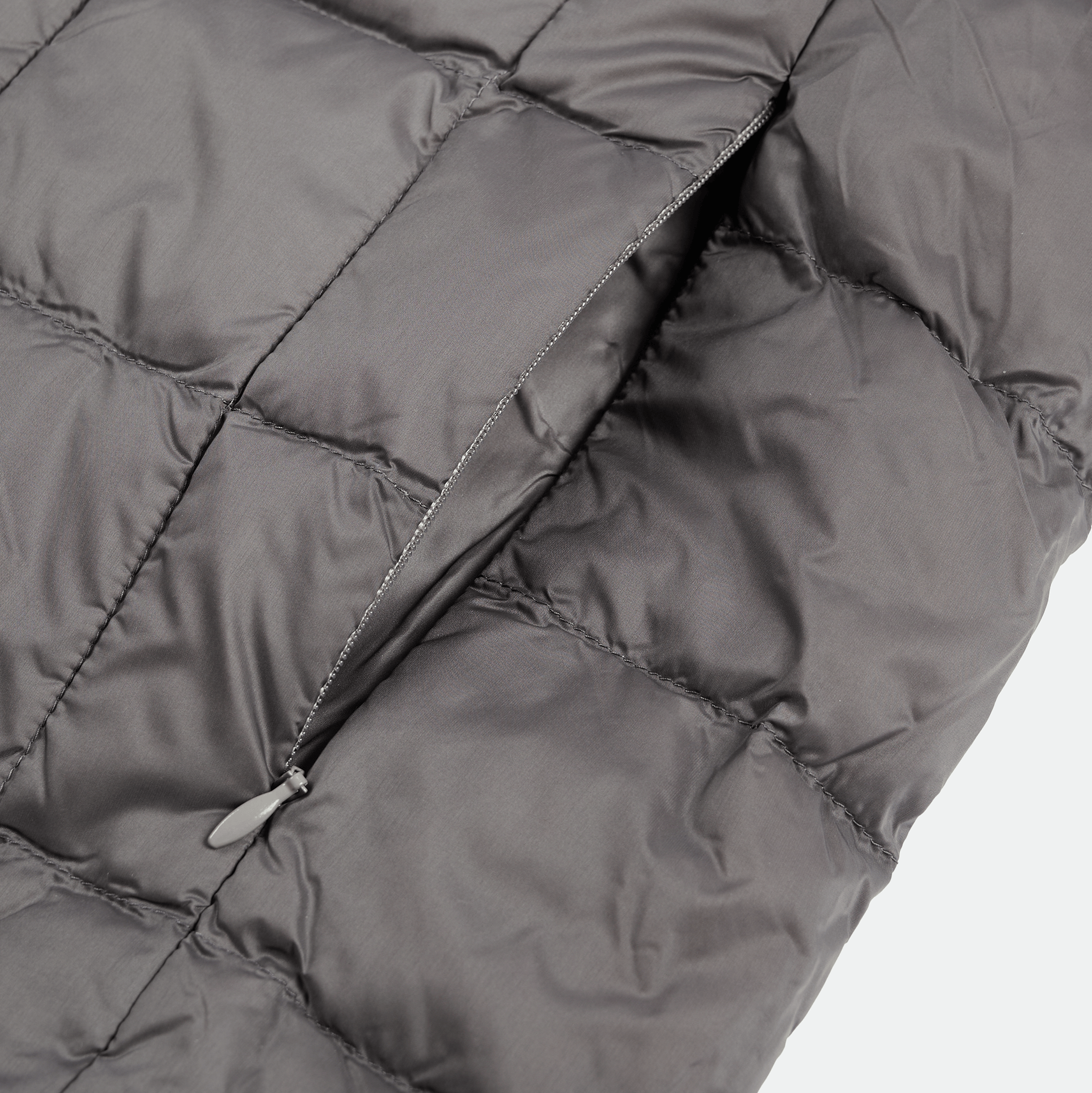 TAION - Crew Neck Button Down Vest Grey
