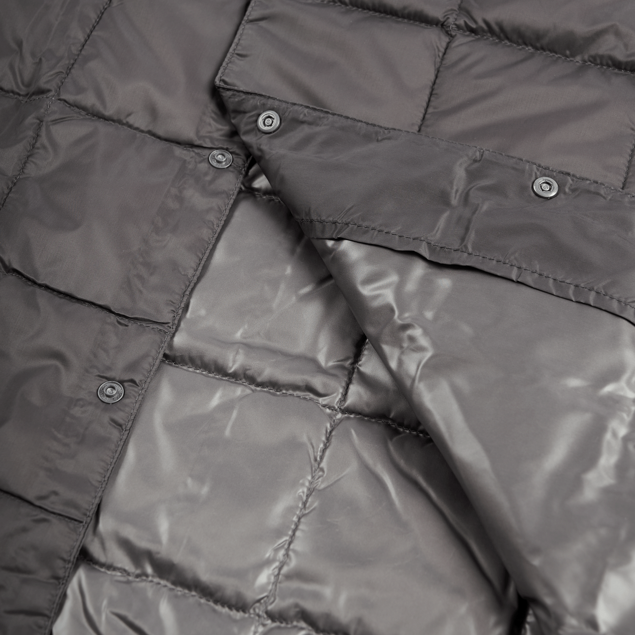 TAION - Crew Neck Button Down Vest Grey