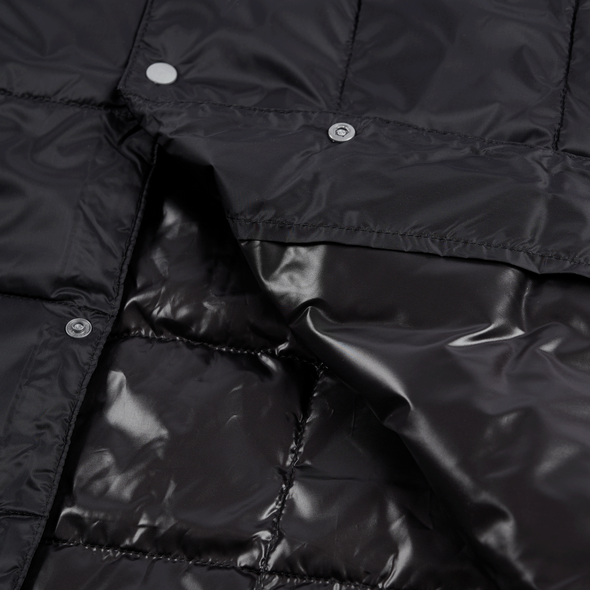 TAION - Crew Neck Button Down Vest Black