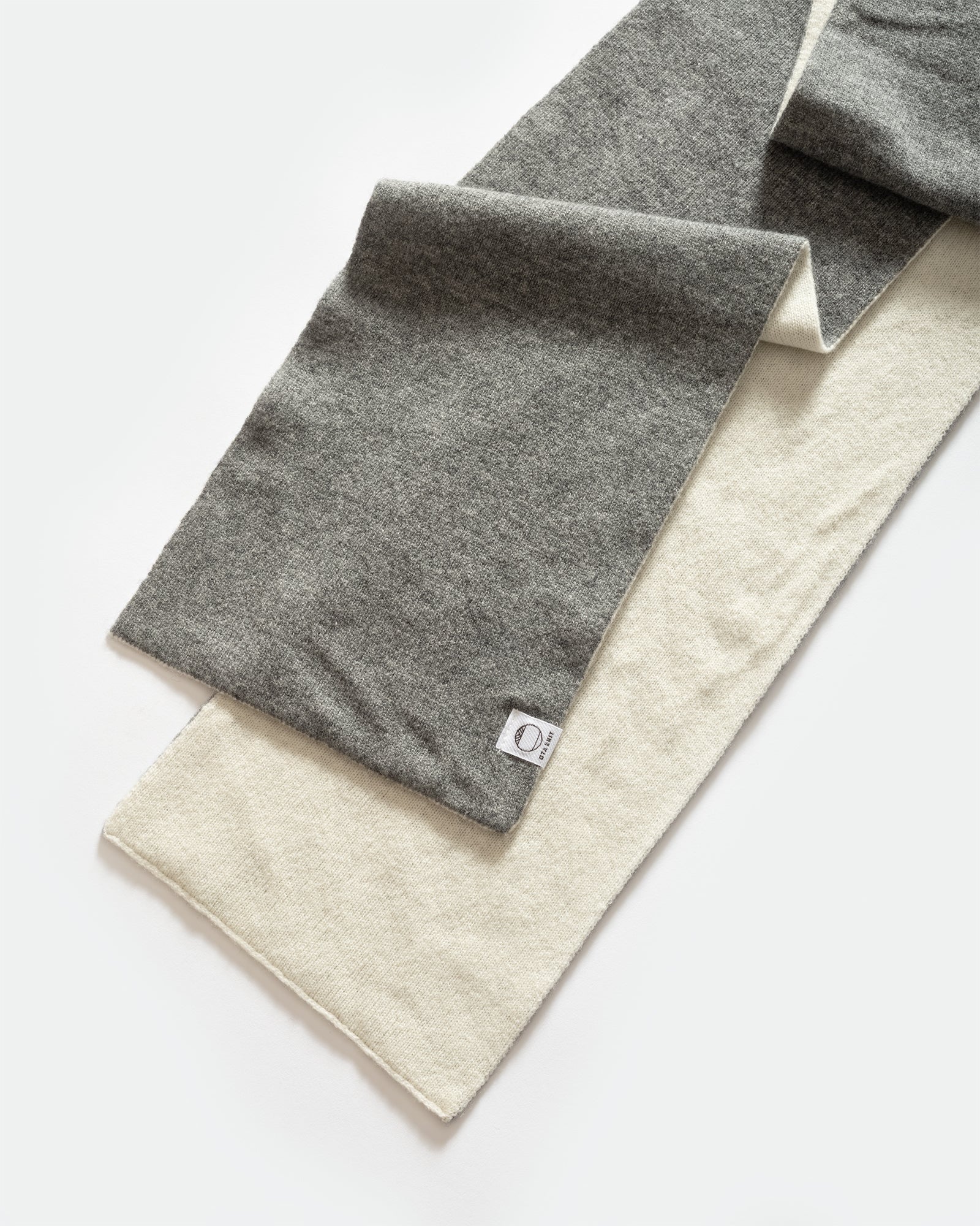 OTA Knit - Scarf White/Grey