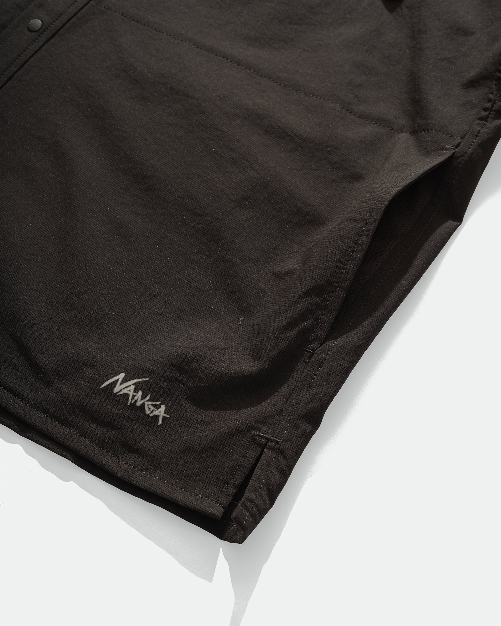 NANGA - Dot Air Comfy S/S Shirt Black