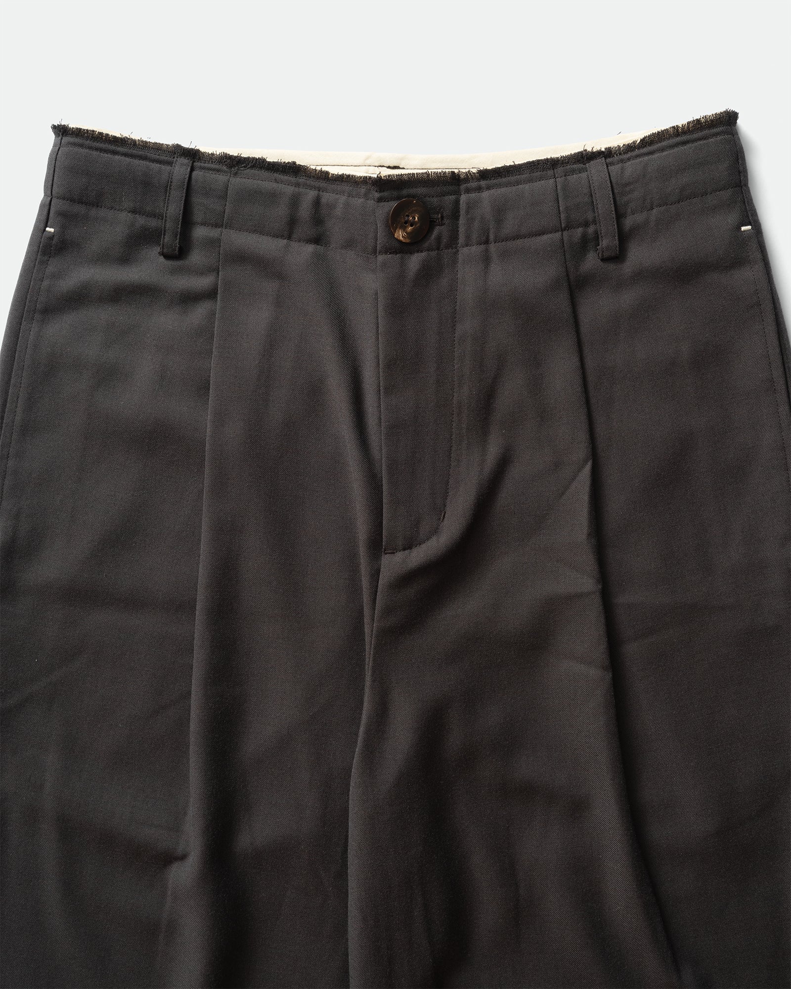 GRAYE - Raw Edge Tailored Pants Charcoal