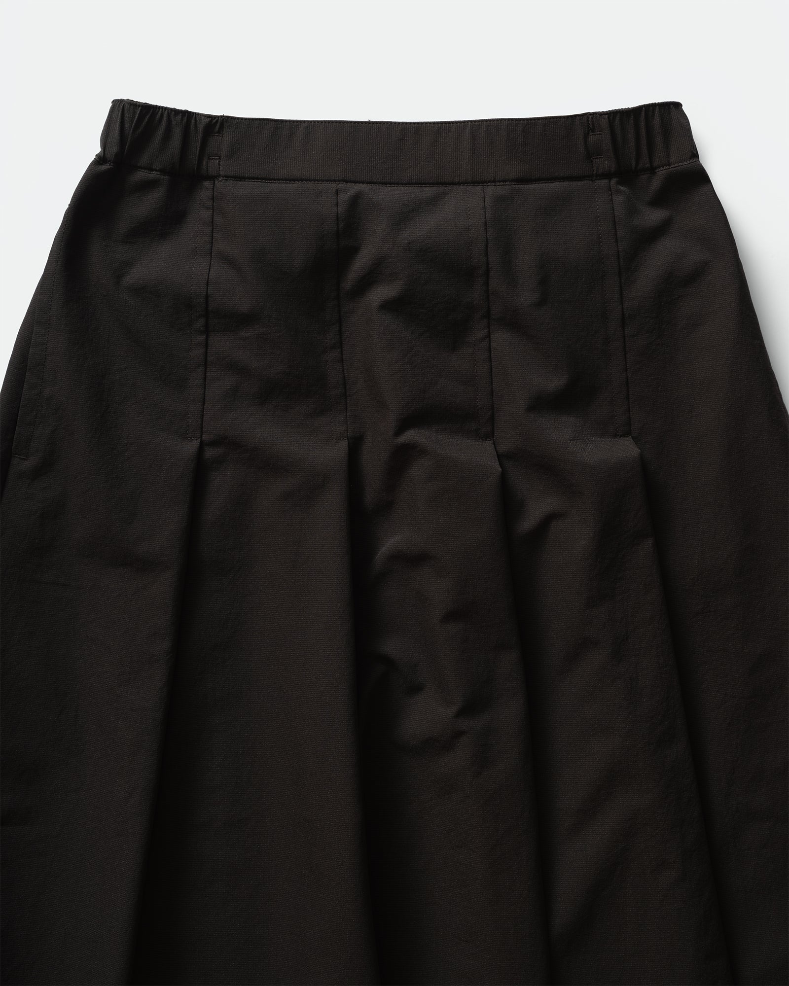NANGA - DotAir Comfy Pleated Skirt Black