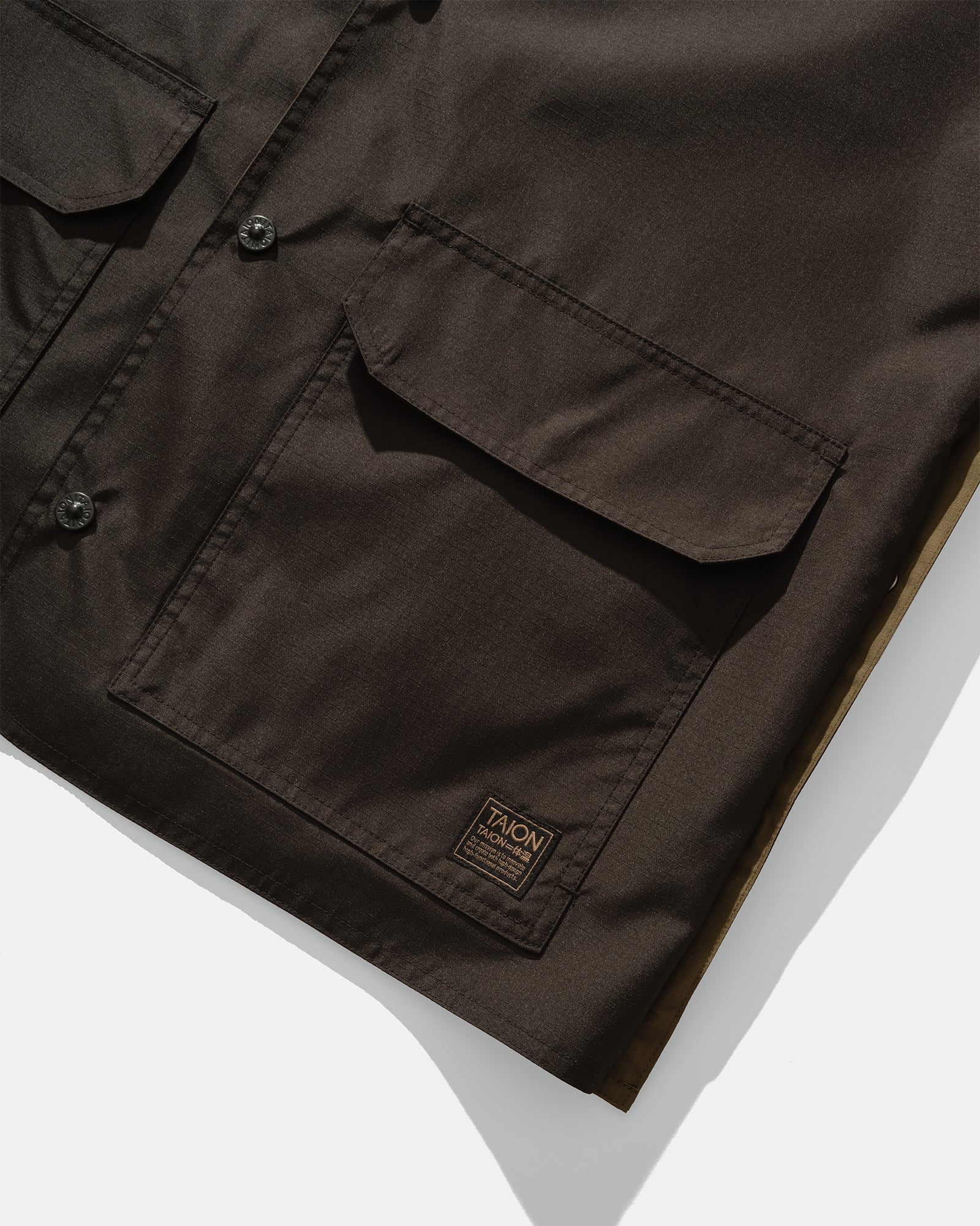 TAION - Military Reversible Crew Neck Vest Black/Khaki
