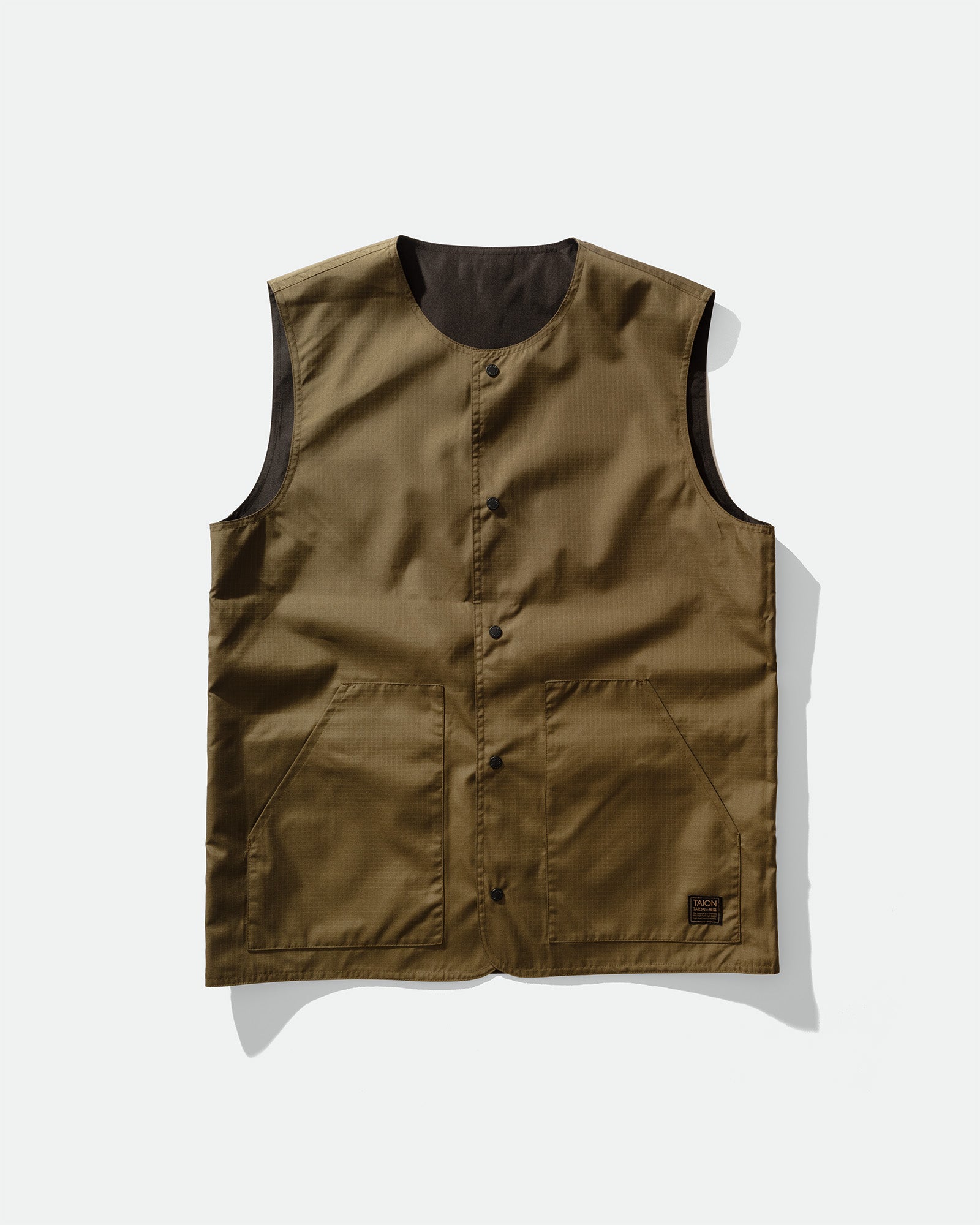 TAION - Military Reversible Crew Neck Vest Black/Khaki