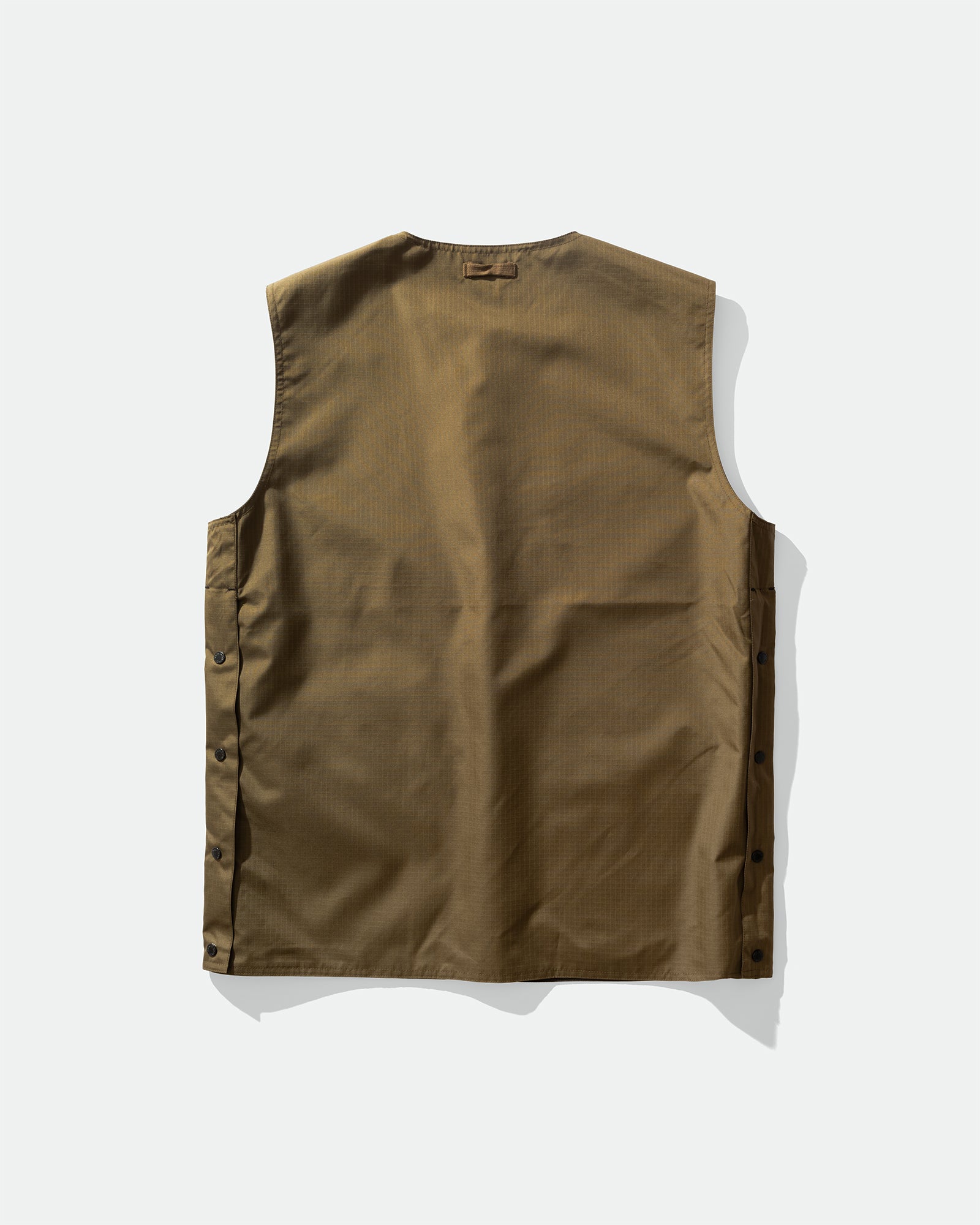 TAION - Military Reversible Crew Neck Vest Black/Khaki
