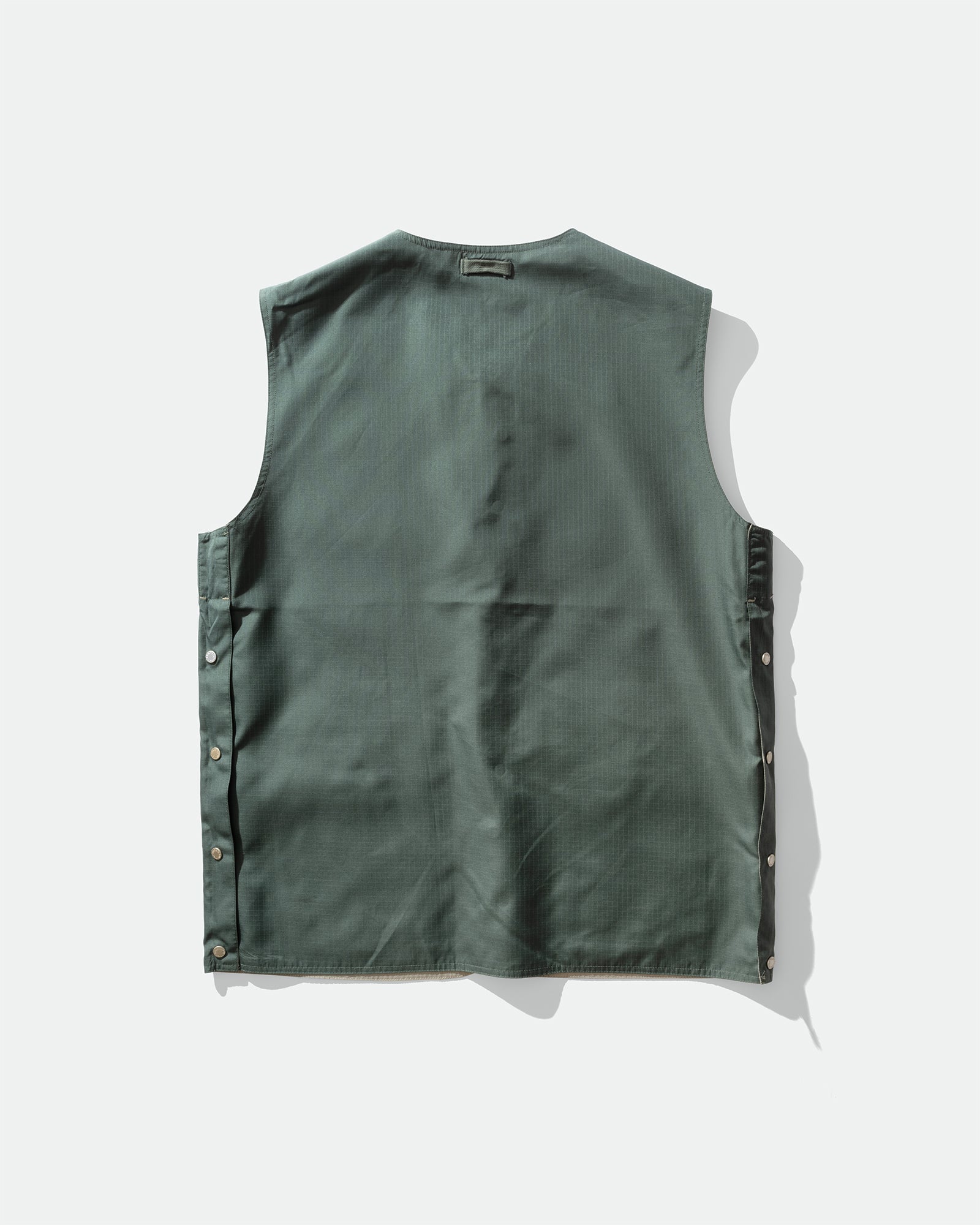 TAION - Military Reversible Crew Neck Vest Sage Green